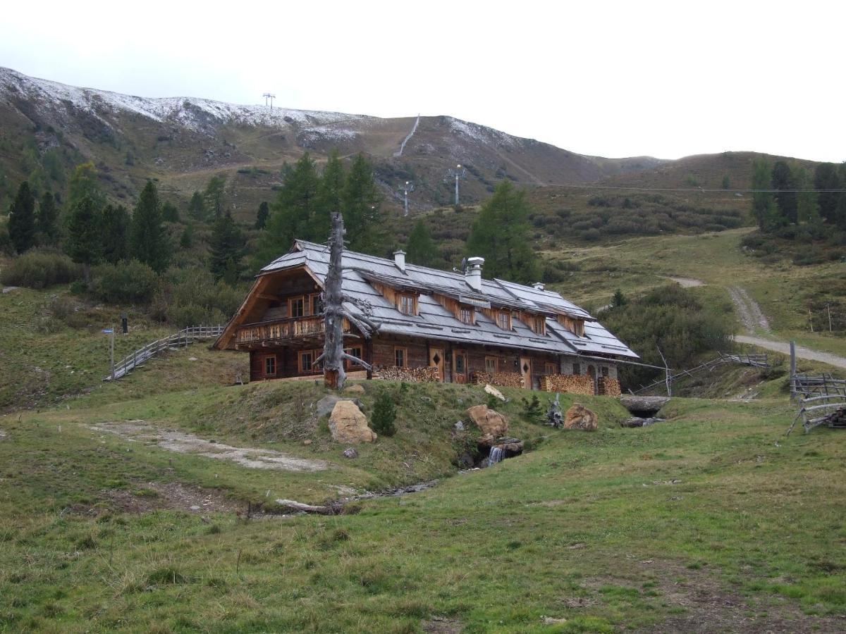 Auszeit Ferienhaus für 6 Personen ,mit großer Terrasse und Panoramablick, Turracher Höhe -A1 Haus 436 a links- Exterior foto